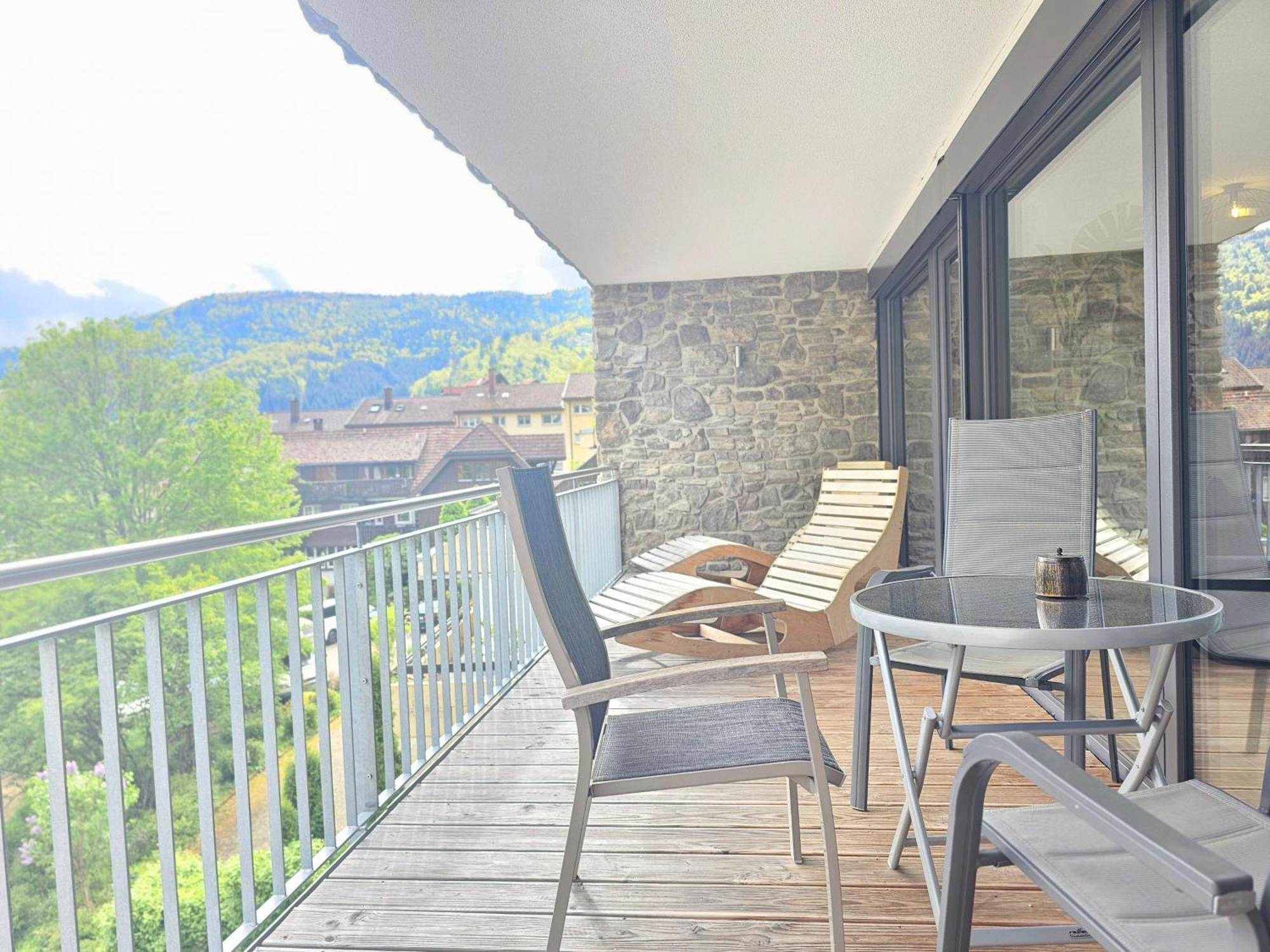 Black Forest I Sauna Auf Dem Balkon I Boxspring I Nespresso I Ausblick I Wasserfaelle Im Ort Todtnau Buitenkant foto